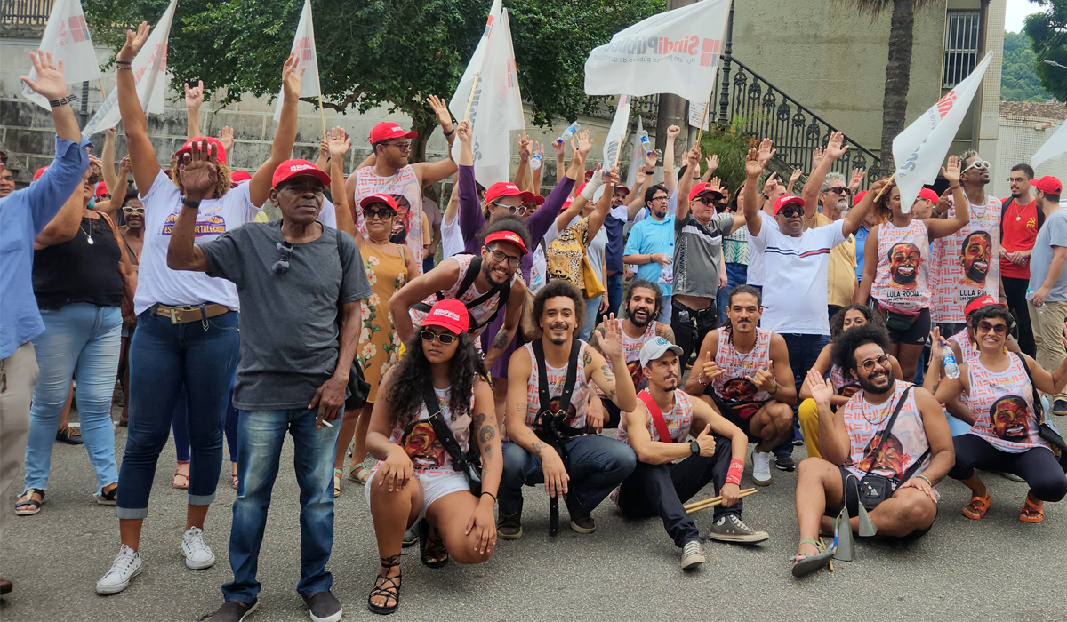 Não cumpriu! Casagrande anuncia reajuste abaixo da inflação. Servidores aprovam Estado de Greve